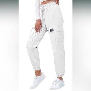 White cargo pants, medium